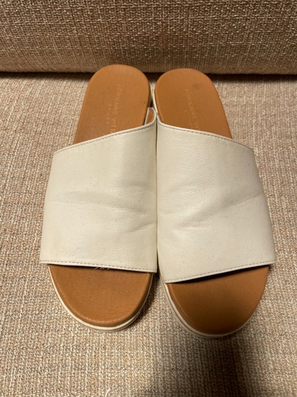 Adrienne Vittadini White summer slip-ons - Picture 2 of 4
